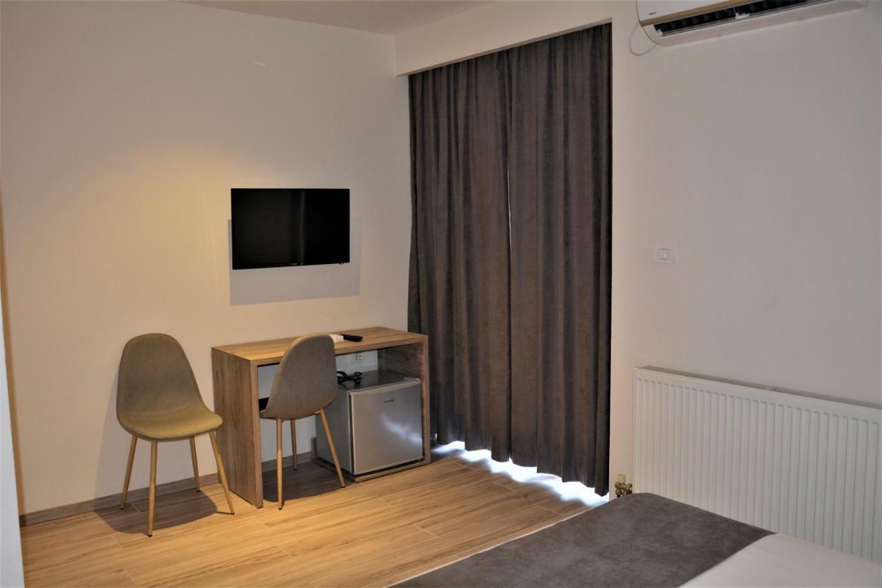 Hotel Vila Nino Μπεράτ Εξωτερικό φωτογραφία