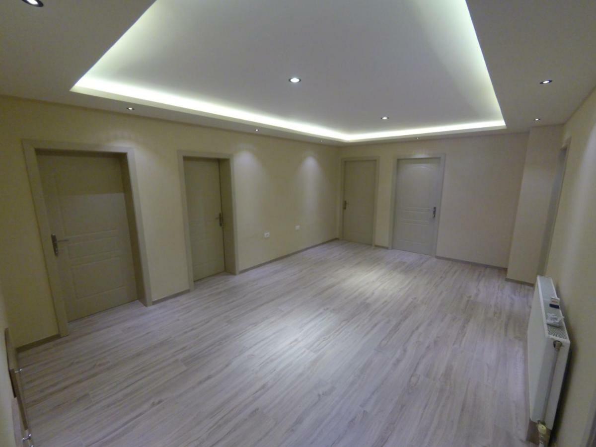 Hotel Vila Nino Μπεράτ Εξωτερικό φωτογραφία