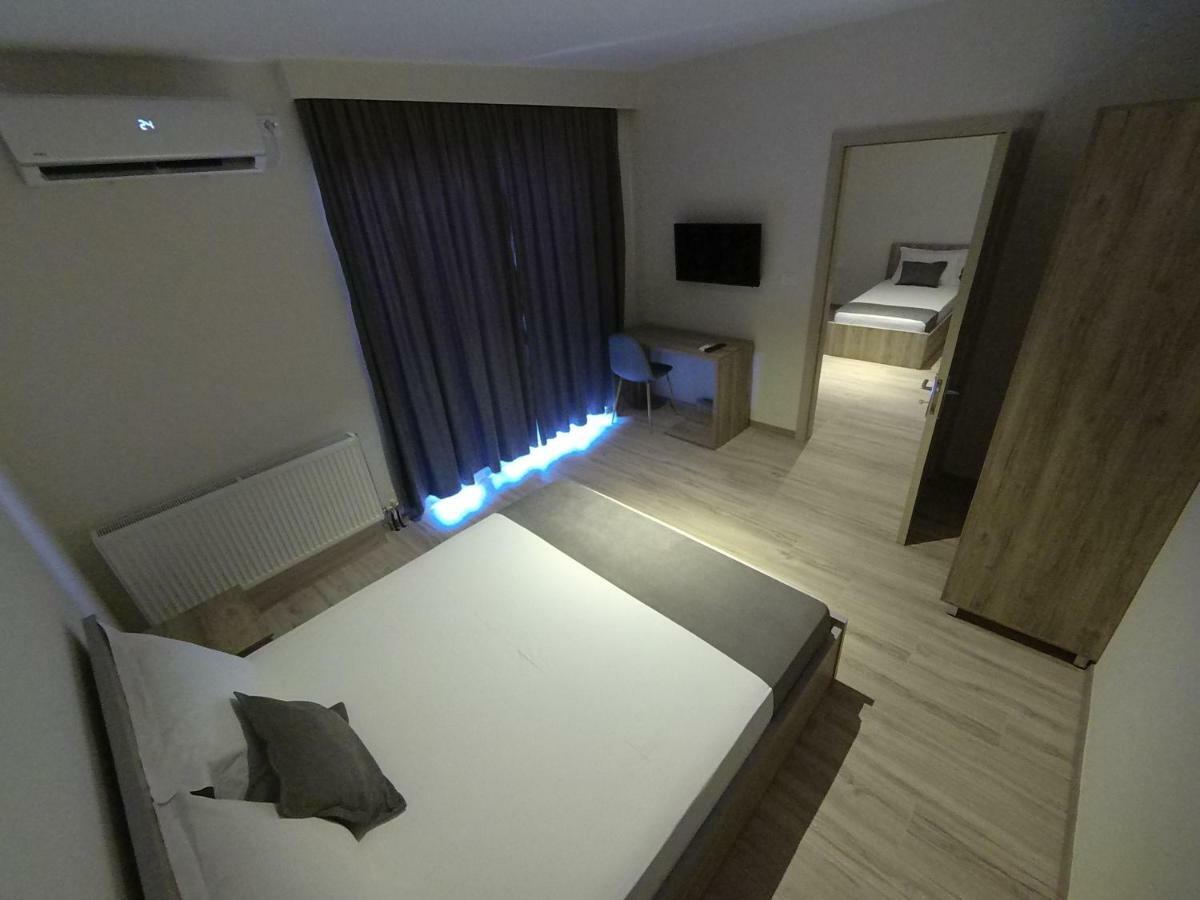 Hotel Vila Nino Μπεράτ Εξωτερικό φωτογραφία