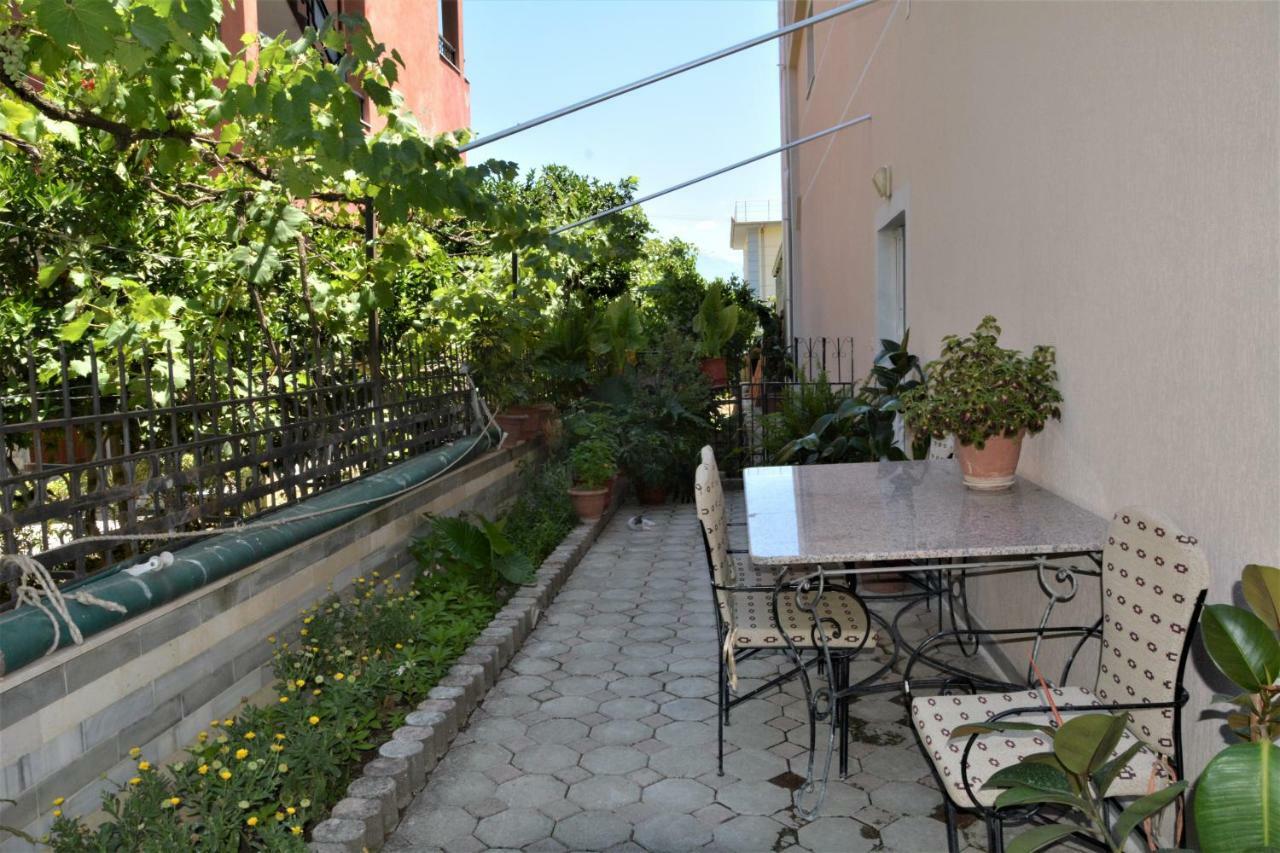 Hotel Vila Nino Μπεράτ Εξωτερικό φωτογραφία