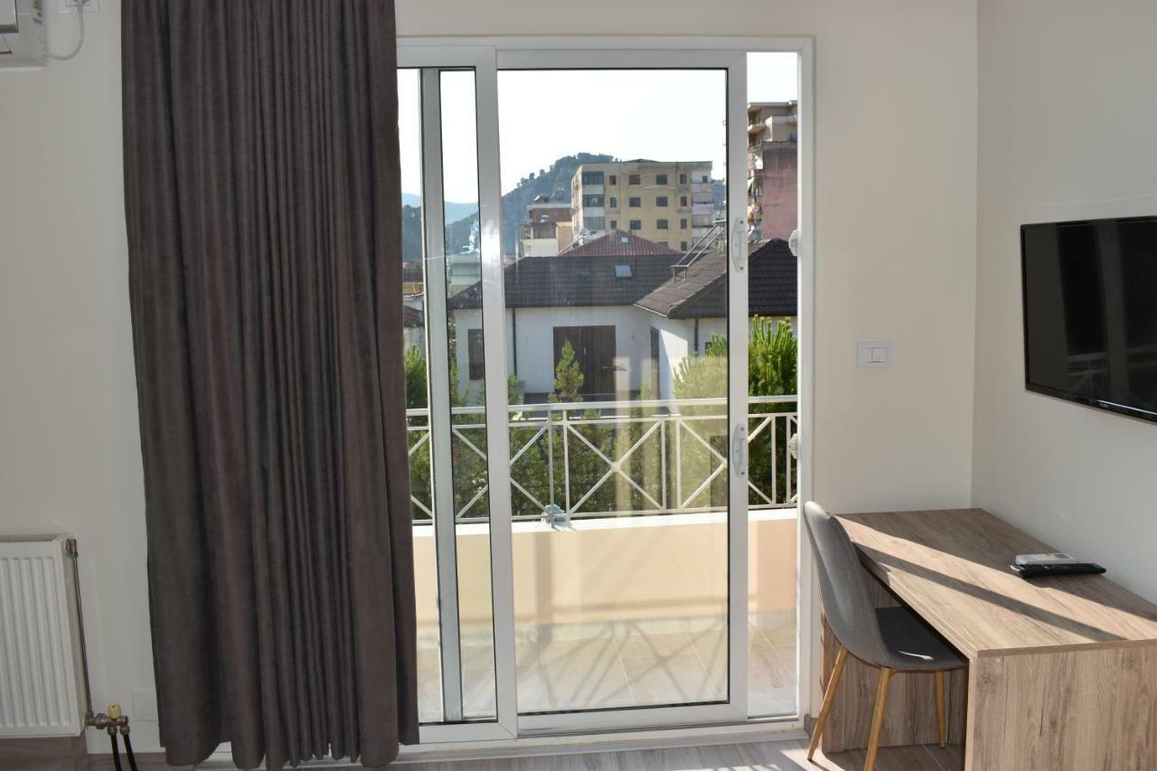 Hotel Vila Nino Μπεράτ Εξωτερικό φωτογραφία