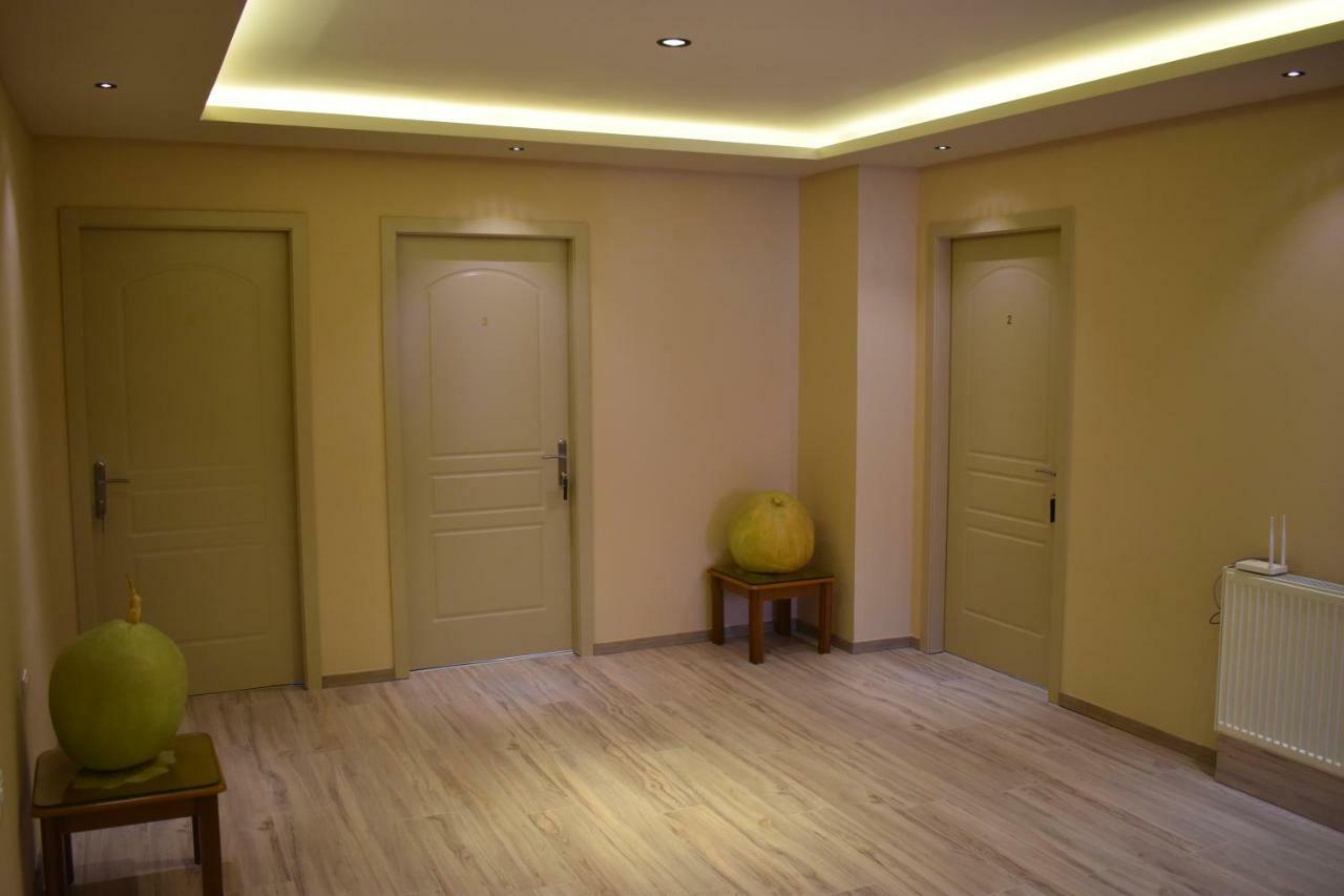 Hotel Vila Nino Μπεράτ Εξωτερικό φωτογραφία